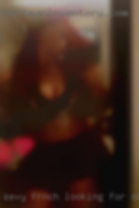 Sexy frnch looking for some nude action.